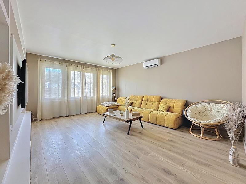 Maison - 200 m² - 5 pièces