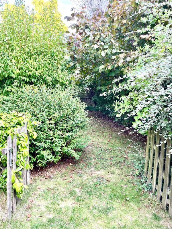 Maison - 280 m² - 9 pièces