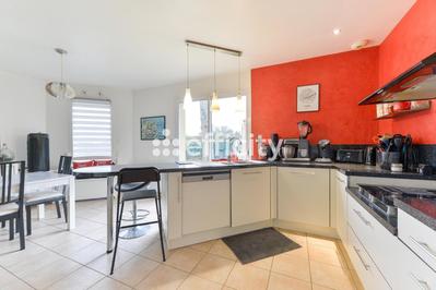 Maison - 100 m² - 4 pièces