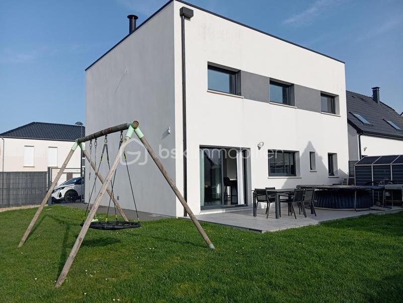 Maison - 127 m² - 7 pièces