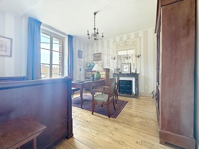 Maison - 160 m² - 7 pièces