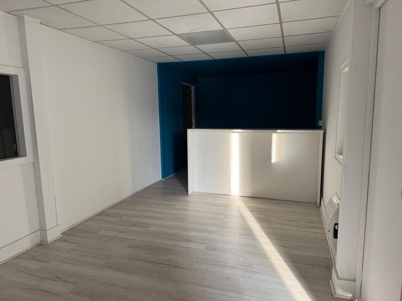 Bureau - 544 m² - 7 pièces