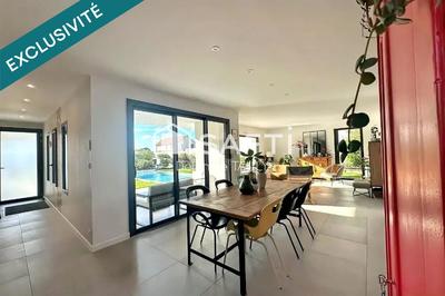 Maison - 170 m² - 8 pièces