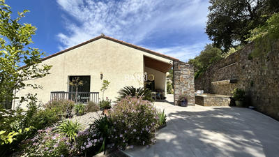 Villa - 240 m² - 6 pièces