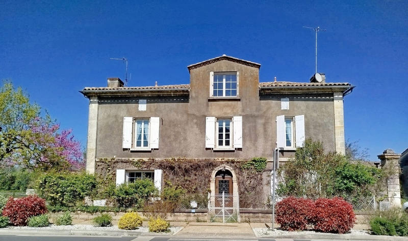 Maison de village - 169 m² - 7 pièces
