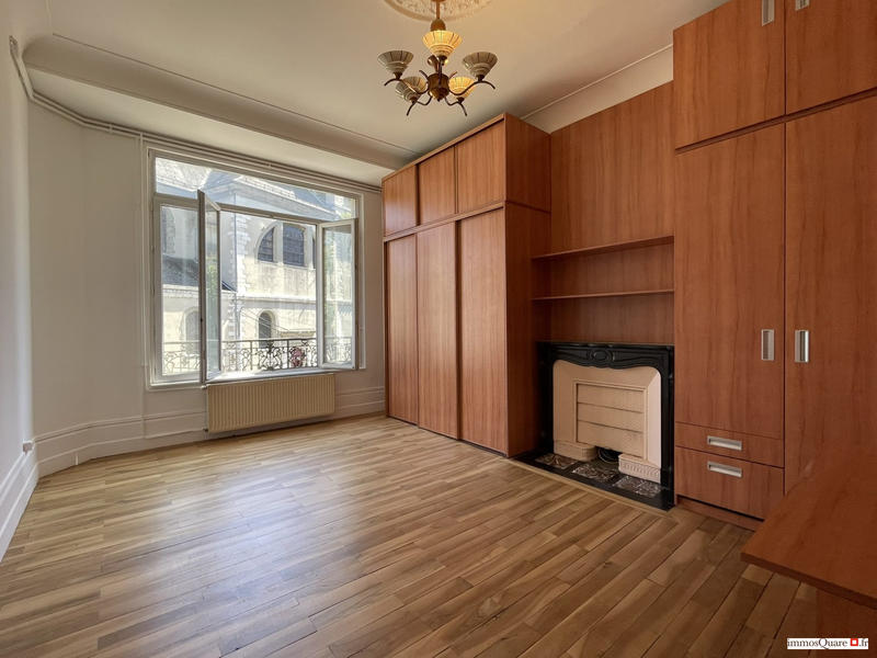 Appartement - 136 m² - 4 pièces