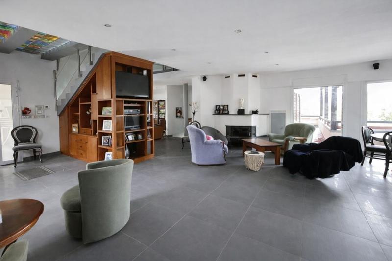 Villa - 530 m² - 6 pièces