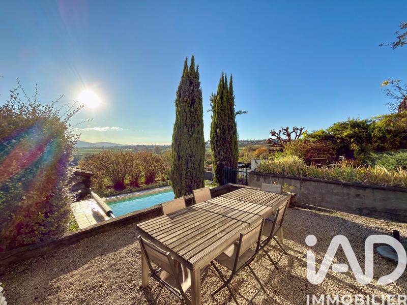 Maison - 170 m² - 5 pièces