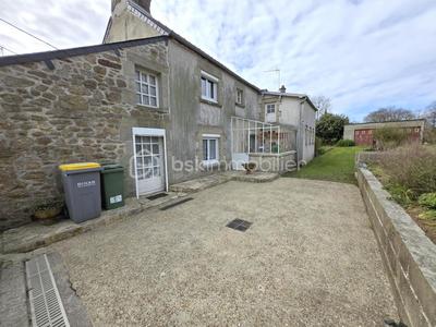 Maison - 112 m² - 5 pièces