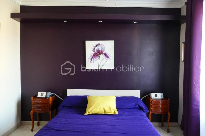 Maison traditionnelle - 119 m² - 6 pièces