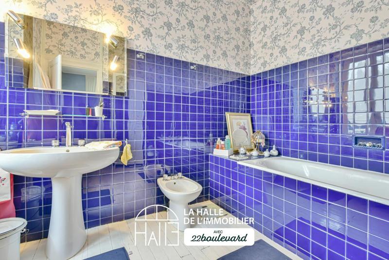 Château - 267 m² - 10 pièces