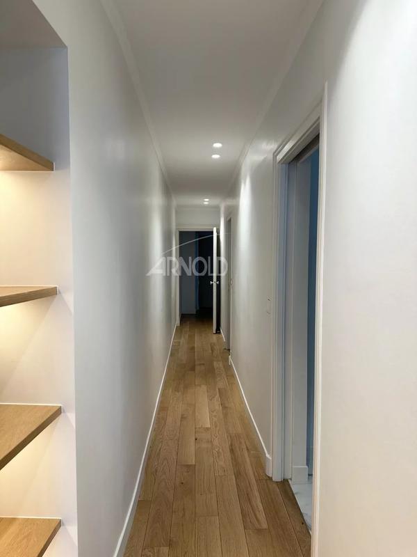 Appartement - 128 m² - 5 pièces