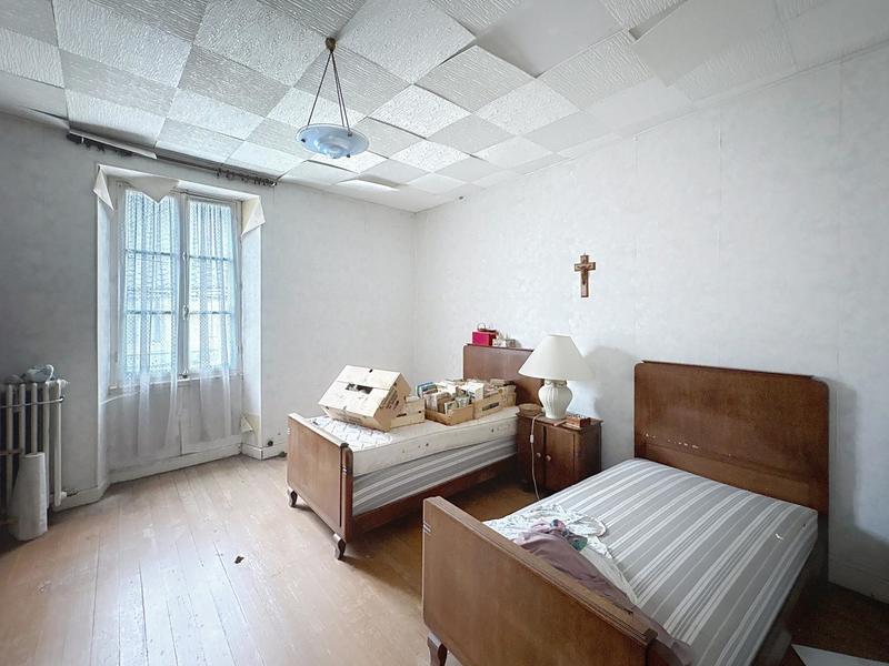 Maison - 203 m² - 6 pièces