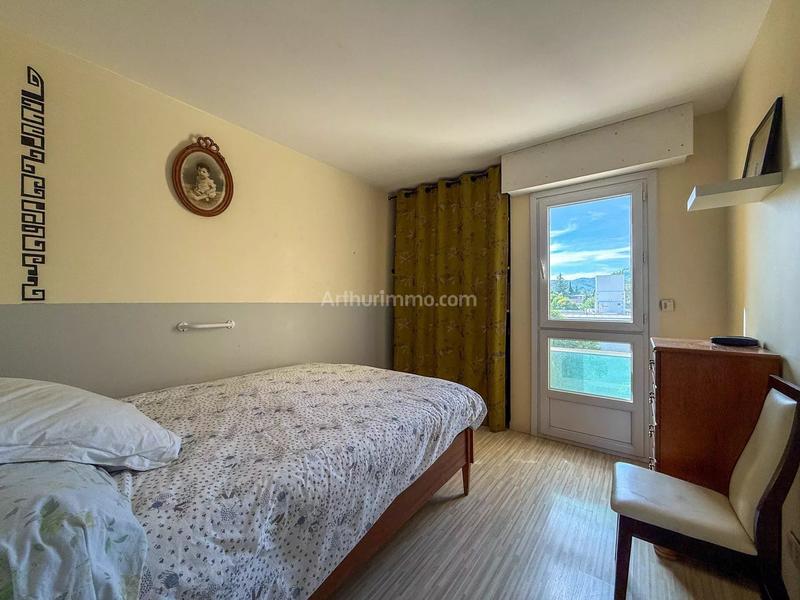 Appartement - 99 m² - 5 pièces