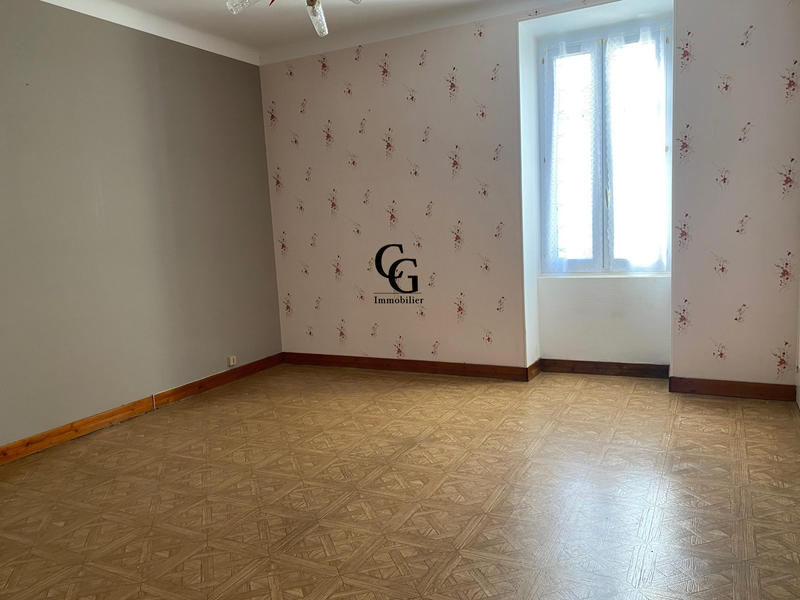 Maison ancienne - 270 m² - 8 pièces