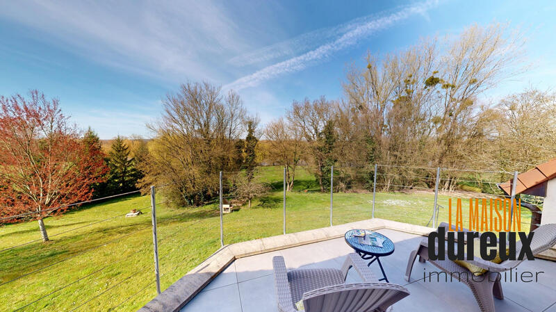 Villa - 339 m² - 7 pièces