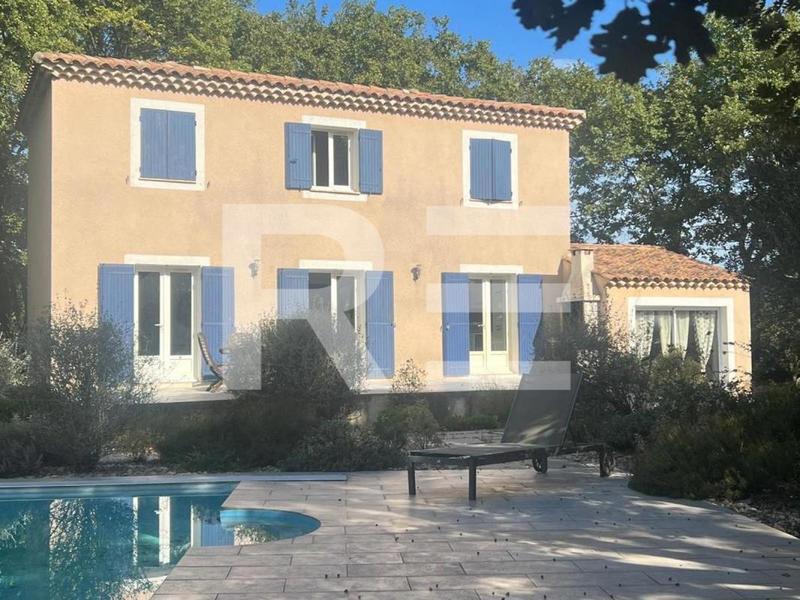 Maison - 107 m² - 4 pièces