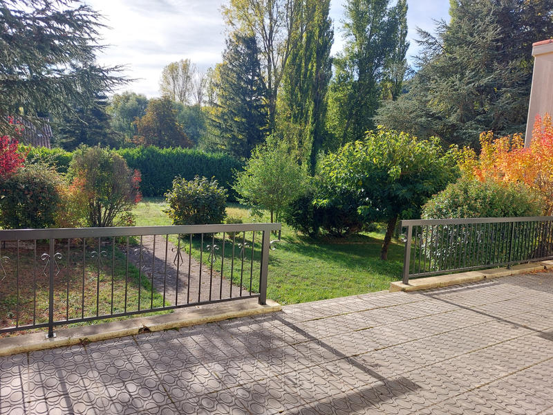 Villa - 216 m² - 9 pièces