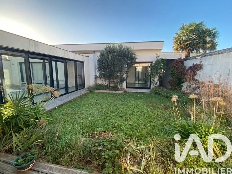 Maison - 165 m² - 6 pièces