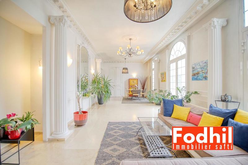 Maison - 138 m² - 5 pièces