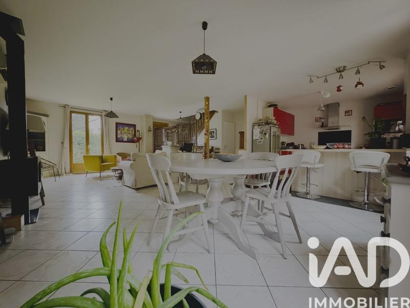 Maison - 115 m² - 6 pièces