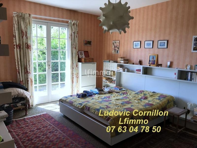 Maison - 207 m² - 11 pièces