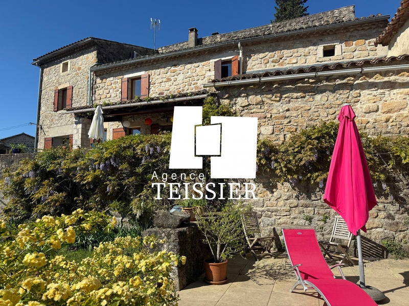 Maison - 139 m² - 4 pièces