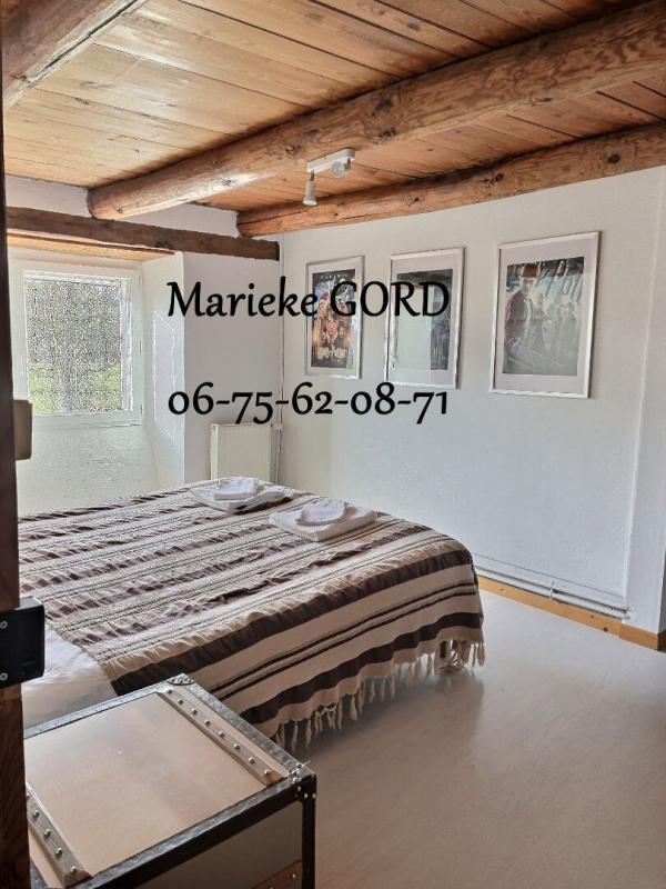 Maison - 248 m² - 9 pièces