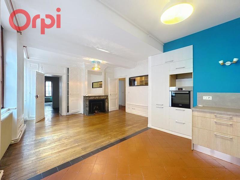 Appartement - 83 m² - 3 pièces