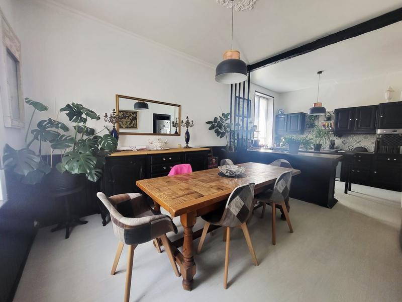 Maison - 175 m² - 8 pièces