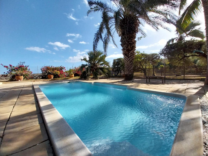 Villa - 240 m² - 9 pièces