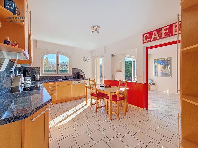 Villa - 180 m² - 7 pièces