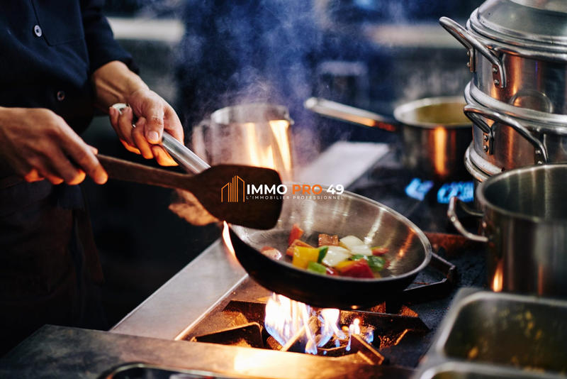 Local commercial - 296 m² - 4 pièces