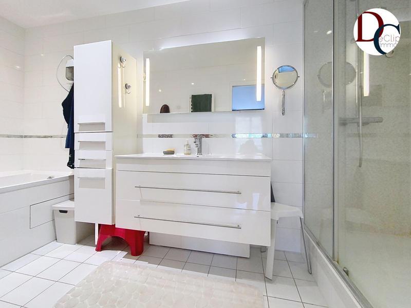 Appartement - 122 m² - 4 pièces