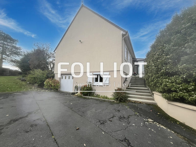 Maison - 121 m² - 6 pièces