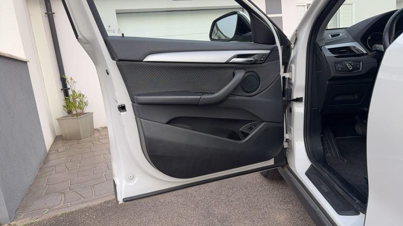 Bmw X2 (F36) sDrive 18iA 136 Bva Business Design