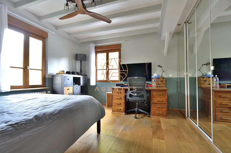 Maison - 175 m² - 6 pièces