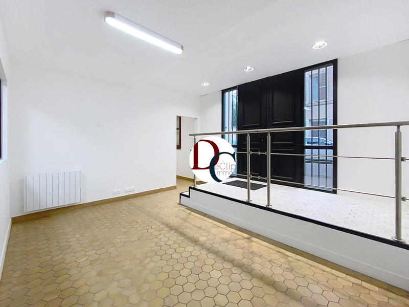 Bureau - 131 m² - 8 pièces