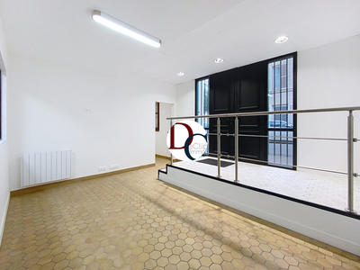 Bureau - 131 m² - 8 pièces