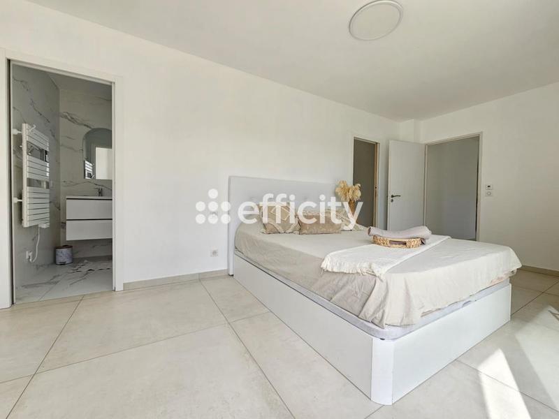 Maison - 138 m² - 5 pièces