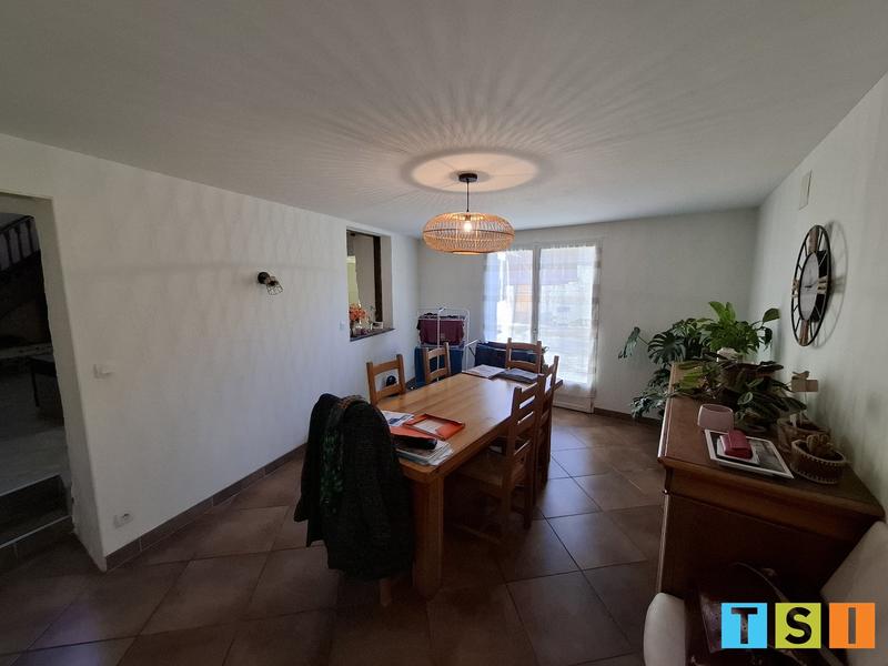 Maison - 161 m² - 5 pièces
