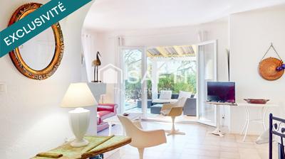 Villa - 230 m² - 10 pièces