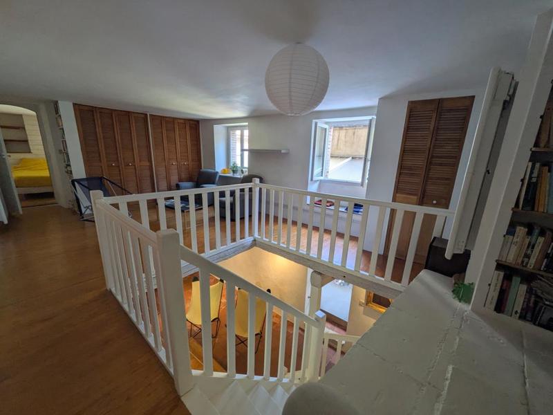 Appartement - 98 m² - 5 pièces