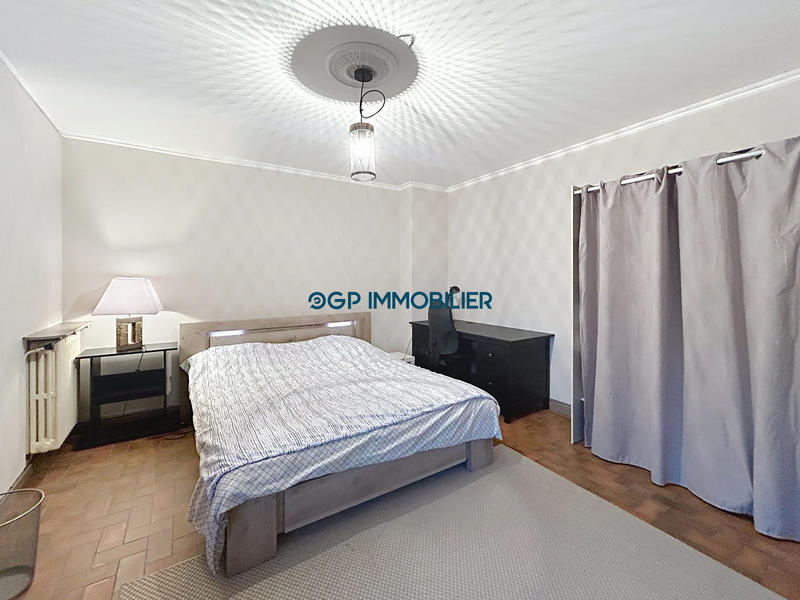 Appartement - 80 m² - 4 pièces