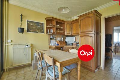 Appartement - 90 m² - 5 pièces