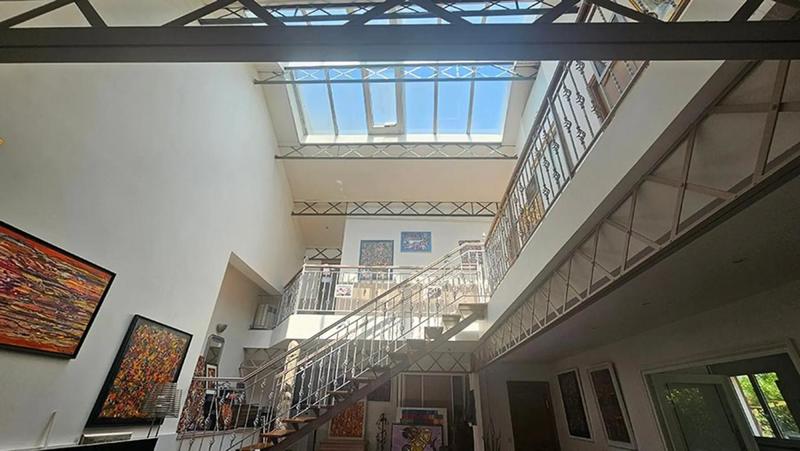 Maison - 225 m² - 7 pièces