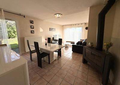 Maison - 97 m² - 5 pièces