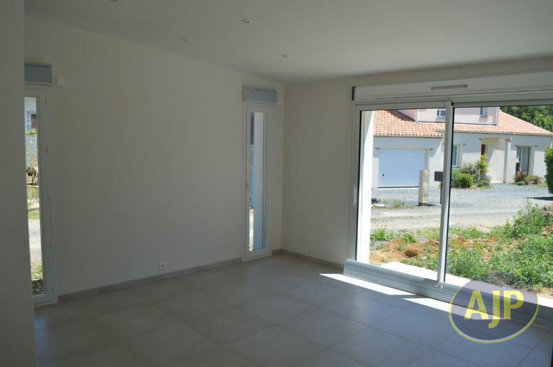Maison - 87 m² - 4 pièces
