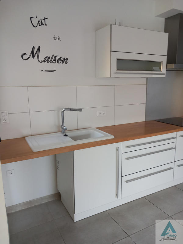 Appartement - 145 m² - 5 pièces