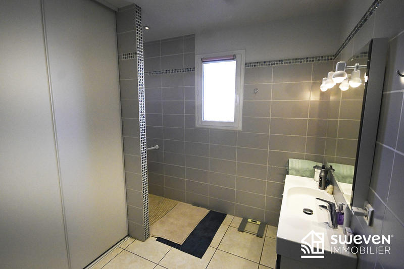 Villa - 140 m² - 4 pièces